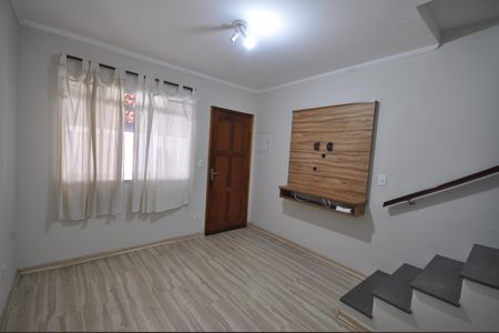 Casa de condomínio à venda com 71m², 2 quartos e 1 vagaSala