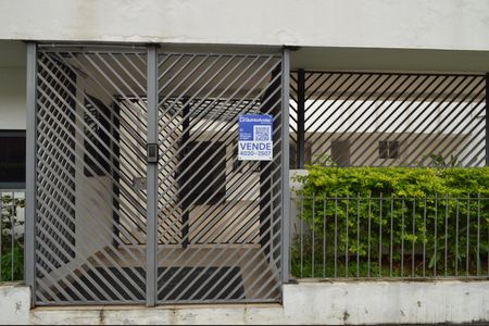 Apartamento à venda com 53m², 2 quartos e 1 vagaFachada + Plaquinha