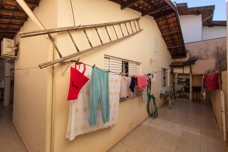 Casa à venda com 150m², 2 quartos e 2 vagas Casa à venda com 150m², 2 quartos e 2 vagasÁrea comum