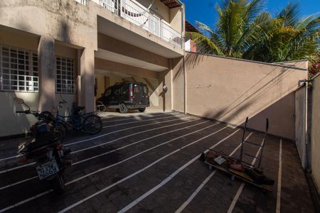 Casa à venda com 150m², 2 quartos e 2 vagas Casa à venda com 150m², 2 quartos e 2 vagasGaragem