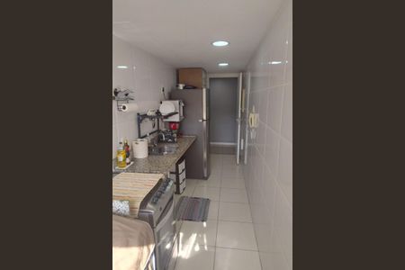 Apartamento à venda com 85m², 2 quartos e 2 vagas Apartamento à venda com 85m², 2 quartos e 2 vagasCozinha