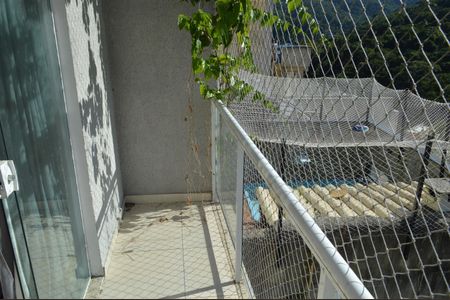 Casa de condomínio à venda com 80m², 3 quartos e sem vaga Casa de condomínio à venda com 80m², 3 quartos e sem vagaVaranda da Suíte