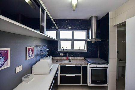 Apartamento para alugar com 72m², 2 quartos e 2 vagasCozinha