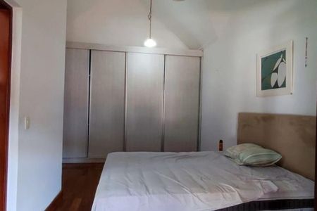 Casa à venda com 330m², 4 quartos e 4 vagas