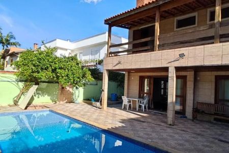 Casa à venda com 330m², 4 quartos e 4 vagas