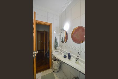 Apartamento à venda com 412m², 4 quartos e 4 vagas Apartamento à venda com 412m², 4 quartos e 4 vagasBanheiro da Suíte 2