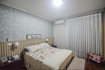 Apartamento à venda com 412m², 4 quartos e 4 vagas Apartamento à venda com 412m², 4 quartos e 4 vagasSuíte 1