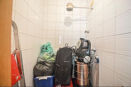 Apartamento à venda com 412m², 4 quartos e 4 vagas Apartamento à venda com 412m², 4 quartos e 4 vagasBanheiro de serviço 1