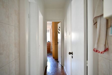 Apartamento à venda com 62m², 2 quartos e sem vaga Apartamento à venda com 62m², 2 quartos e sem vagaCorredor