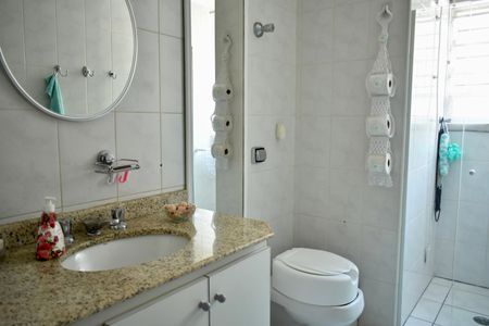 Apartamento à venda com 62m², 2 quartos e sem vaga Apartamento à venda com 62m², 2 quartos e sem vagaBanheiro
