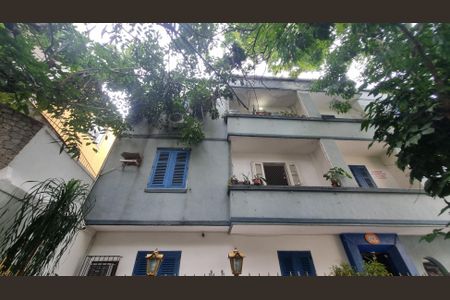 Apartamento à venda com 60m², 2 quartos e sem vaga Apartamento à venda com 60m², 2 quartos e sem vagaFachada