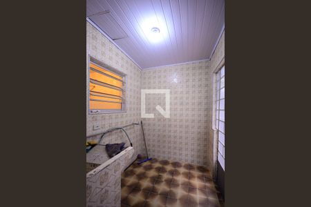 Casa para alugar com 100m², 2 quartos e 1 vaga Casa para alugar com 100m², 2 quartos e 1 vagaÁrea de Serviço
