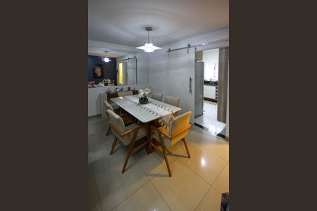 Casa à venda com 200m², 3 quartos e 2 vagasSala de Jantar