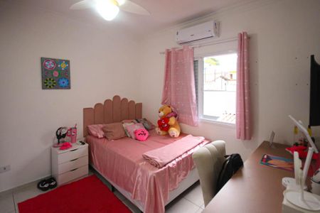 Casa à venda com 200m², 3 quartos e 2 vagasQuarto