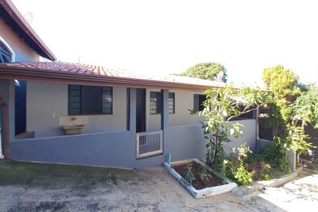 Casa à venda com 140m², 3 quartos e 7 vagas Casa à venda com 140m², 3 quartos e 7 vagasÁrea comum