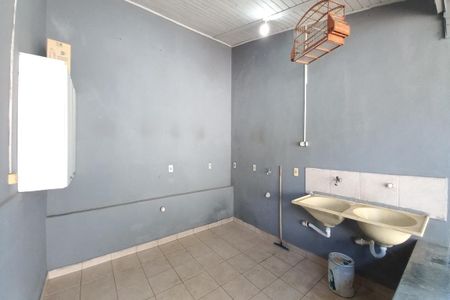 Casa à venda com 140m², 3 quartos e 7 vagas Casa à venda com 140m², 3 quartos e 7 vagasÁrea de Serviço