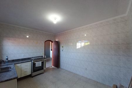Casa à venda com 140m², 3 quartos e 7 vagas Casa à venda com 140m², 3 quartos e 7 vagasCozinha