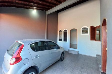 Casa à venda com 140m², 3 quartos e 7 vagas Casa à venda com 140m², 3 quartos e 7 vagasGaragem 1