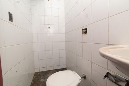 Casa à venda com 155m², 4 quartos e 1 vaga Casa à venda com 155m², 4 quartos e 1 vagaBanheiro de Serviço