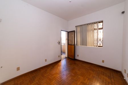 Casa à venda com 155m², 4 quartos e 1 vaga Casa à venda com 155m², 4 quartos e 1 vagaSala