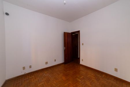 Casa à venda com 155m², 4 quartos e 1 vaga Casa à venda com 155m², 4 quartos e 1 vagaSala