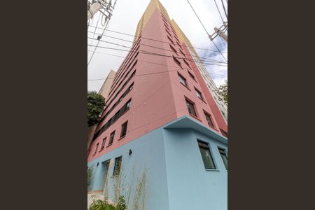 Studio para alugar com 32m², 1 quarto e sem vaga Studio para alugar com 32m², 1 quarto e sem vagaFachada