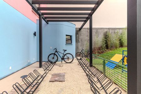 Studio para alugar com 32m², 1 quarto e sem vaga Studio para alugar com 32m², 1 quarto e sem vagaÁrea comum - Bicicletário