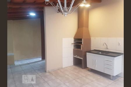 Casa à venda com 229m², 4 quartos e 2 vagas Casa à venda com 229m², 4 quartos e 2 vagasChurrasqueira