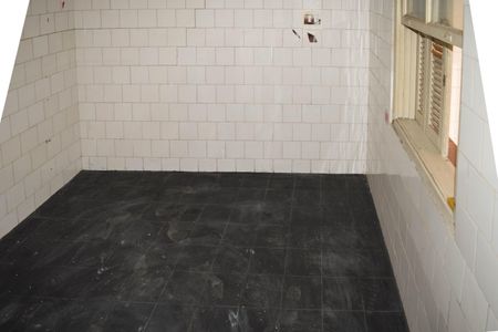 Casa à venda com 90m², 2 quartos e 1 vaga Casa à venda com 90m², 2 quartos e 1 vagaEdícula