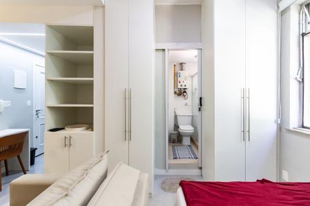 Studio à venda com 30m², 1 quarto e 1 vaga Studio à venda com 30m², 1 quarto e 1 vagaStudio