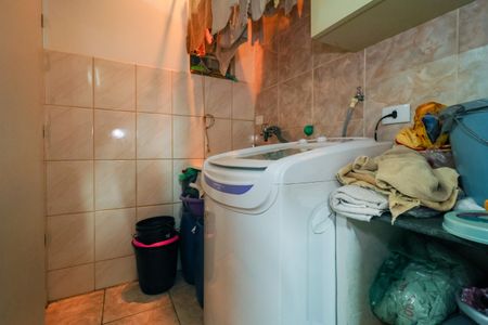 Casa à venda com 148m², 3 quartos e 4 vagas Casa à venda com 148m², 3 quartos e 4 vagasÁrea de Serviço
