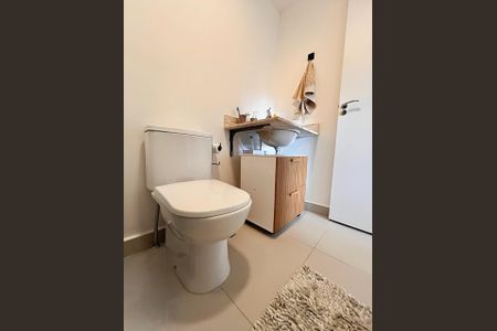 Apartamento à venda com 120m², 3 quartos e 2 vagas Apartamento à venda com 120m², 3 quartos e 2 vagasBanheiro Suíte 1