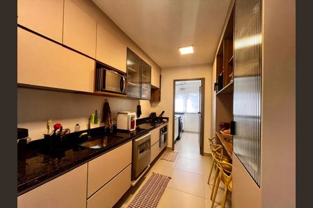 Apartamento à venda com 120m², 3 quartos e 2 vagas Apartamento à venda com 120m², 3 quartos e 2 vagasCozinha