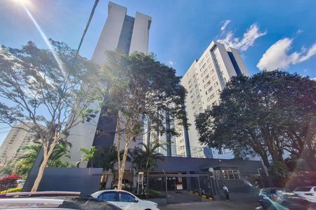 Apartamento à venda com 57m², 2 quartos e 1 vaga Apartamento à venda com 57m², 2 quartos e 1 vagaFachada