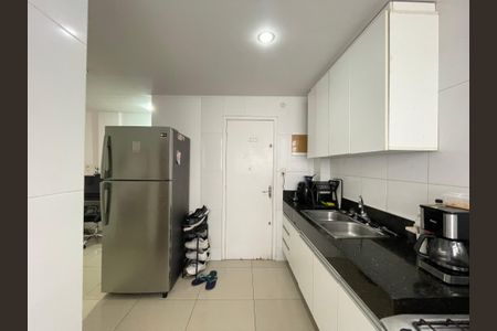 Apartamento à venda com 67m², 2 quartos e 1 vaga Apartamento à venda com 67m², 2 quartos e 1 vagaCozinha