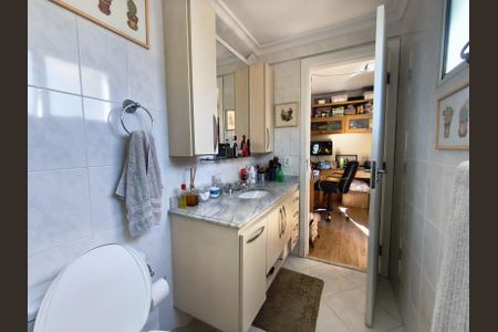 Casa à venda com 160m², 3 quartos e 2 vagasBanheiro da Suíte 2