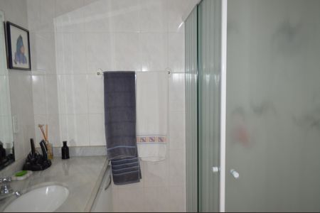 Casa à venda com 160m², 3 quartos e 2 vagasBanheiro da Suíte 1