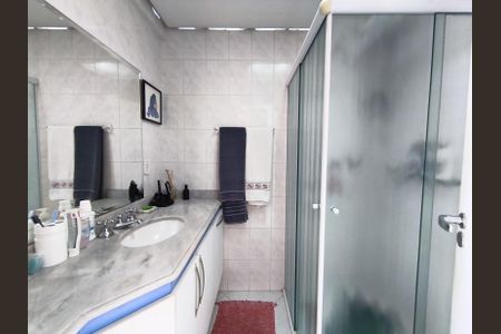 Casa à venda com 160m², 3 quartos e 2 vagasBanheiro da Suíte 1