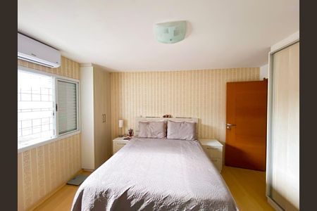 Quarto 1 de casa para alugar com 2 quartos, 400m² em Atuba, Curitiba