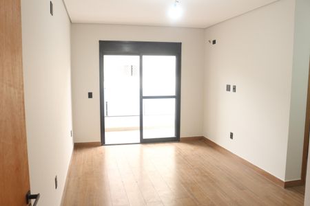 Casa à venda com 205m², 3 quartos e 4 vagasSuíte 1