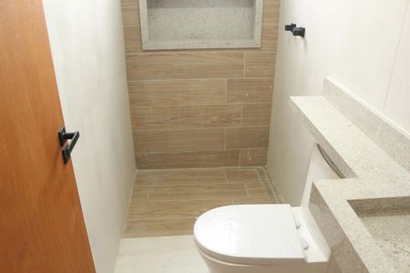 Casa à venda com 205m², 3 quartos e 4 vagas Casa à venda com 205m², 3 quartos e 4 vagasBanheiro da Suíte 1