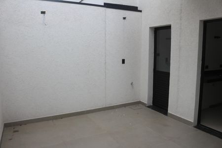 Casa à venda com 205m², 3 quartos e 4 vagasQuintal