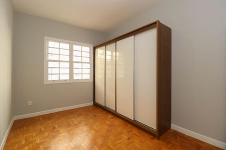 Apartamento à venda com 127m², 3 quartos e sem vaga Apartamento à venda com 127m², 3 quartos e sem vagaQuarto