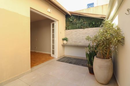 Apartamento à venda com 127m², 3 quartos e sem vaga Apartamento à venda com 127m², 3 quartos e sem vagaVaranda da Sala