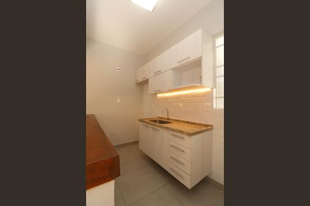 Apartamento à venda com 127m², 3 quartos e sem vaga Apartamento à venda com 127m², 3 quartos e sem vagaCozinha