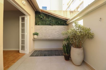 Apartamento à venda com 127m², 3 quartos e sem vaga Apartamento à venda com 127m², 3 quartos e sem vagaVaranda da Sala