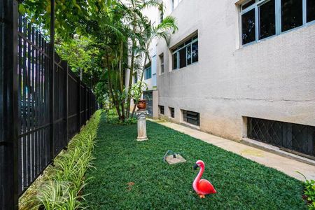Apartamento à venda com 62m², 2 quartos e sem vagaÁrea comum