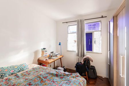 Apartamento para alugar com 80m², 2 quartos e 2 vagasQuarto