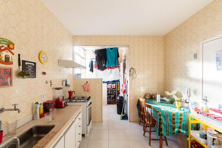 Apartamento para alugar com 80m², 2 quartos e 2 vagasCozinha