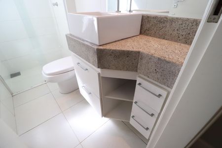 Apartamento para alugar com 100m², 3 quartos e 2 vagasBanheiro Social